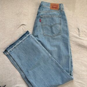 Women’s Levis Jeans
